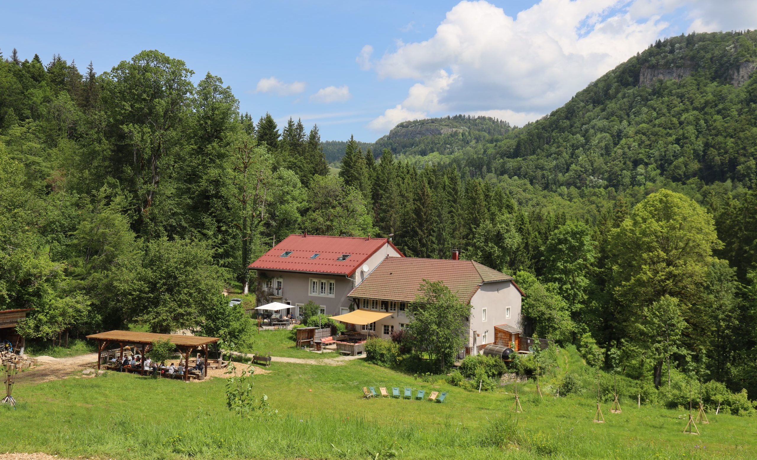 Le Coupet - Ferienhäuser und Seminare — Außenbereich